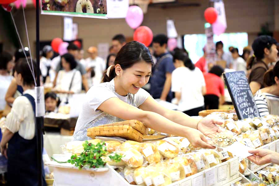 パン好きが殺到！ 日本最大級のフェス「世田谷パン祭り」が抱える課題と新たな取り組みとは