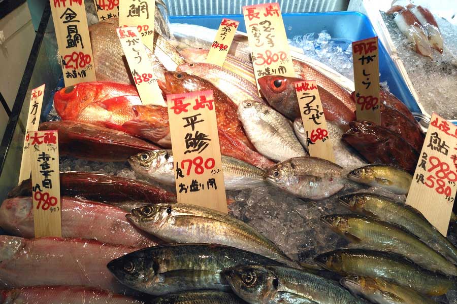 コロナ余波でスーパーに「格安高級魚」 都民にとって幸か？不幸か？