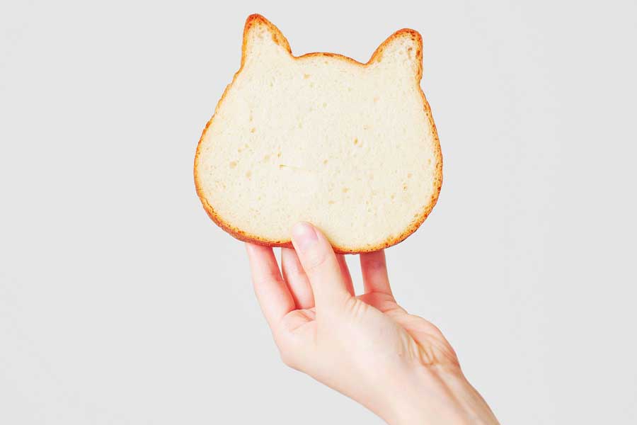 都内に早くも5店舗 話題の「ねこねこ食パン」、いったいなぜ猫型に？