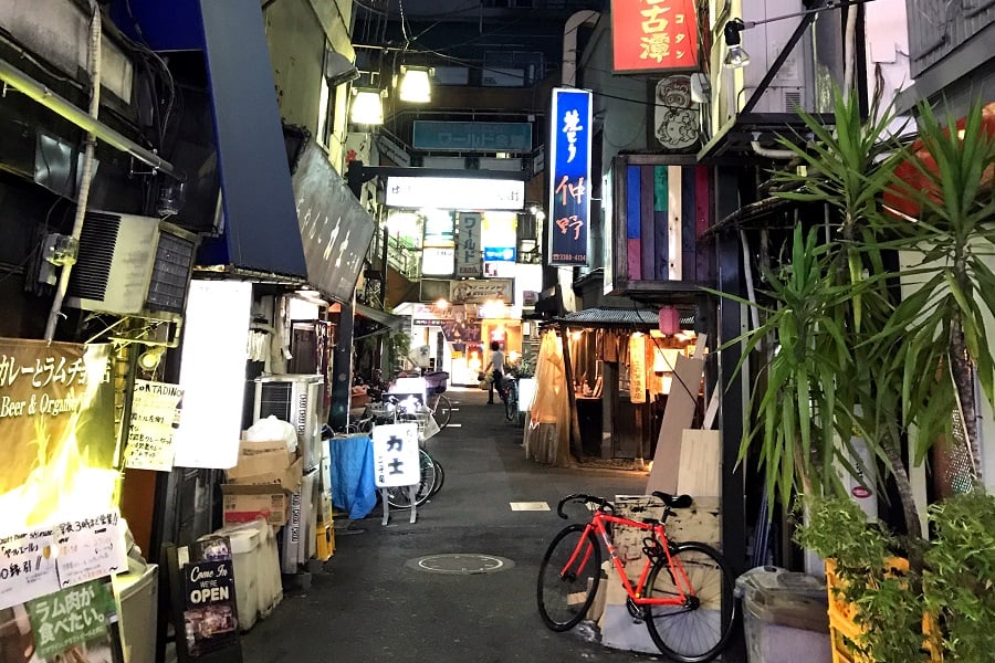 東京は、きらびやかな街ではない――薄暗い路地裏に宿る「街の本質」【連載】記憶の路上を歩く（3）