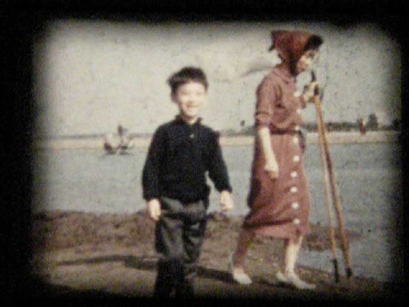 「見てるだけで涙が」とSNSで反響 8mmフィルムに残された昭和時代の家族の肖像とは