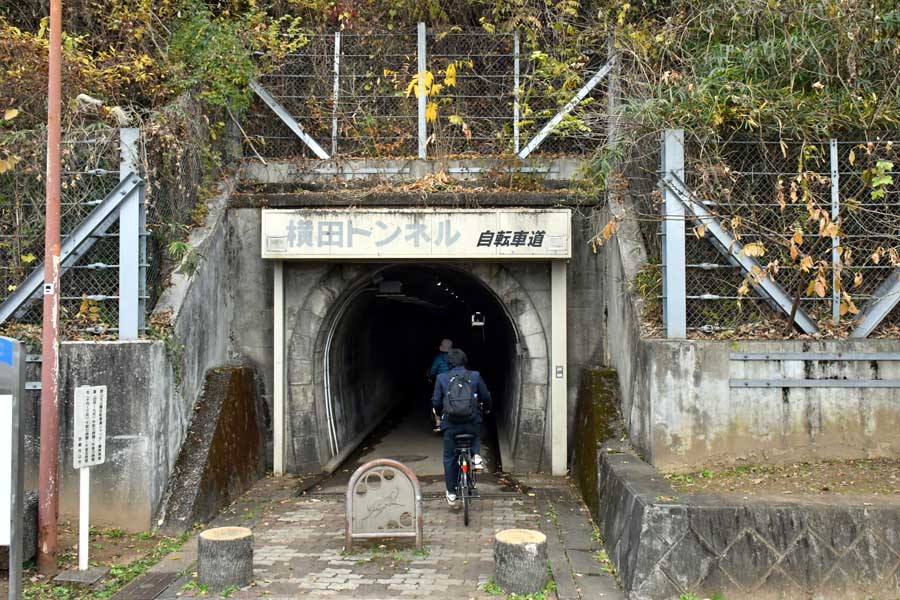 東京・武蔵村山にひっそり佇む「四つのミニトンネル」の正体