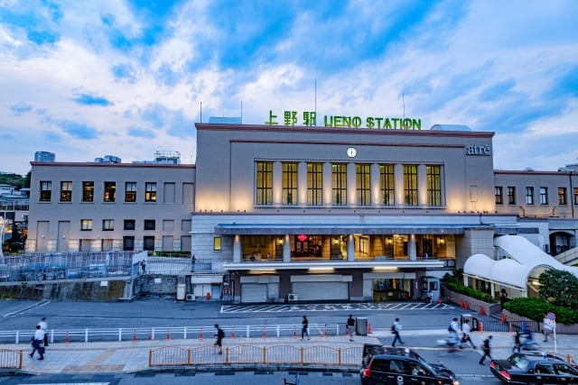 東京の「北の玄関口」上野駅は、昭和の悲喜こもごもが交差する哀愁漂う場所